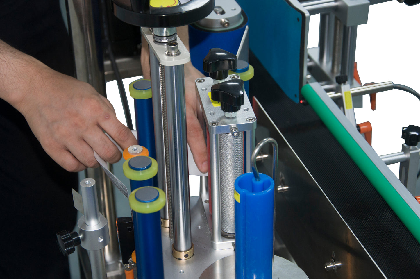 Fully Automatic Desktop Rolling Labeling Machine for Round Bottles TB-YP100C